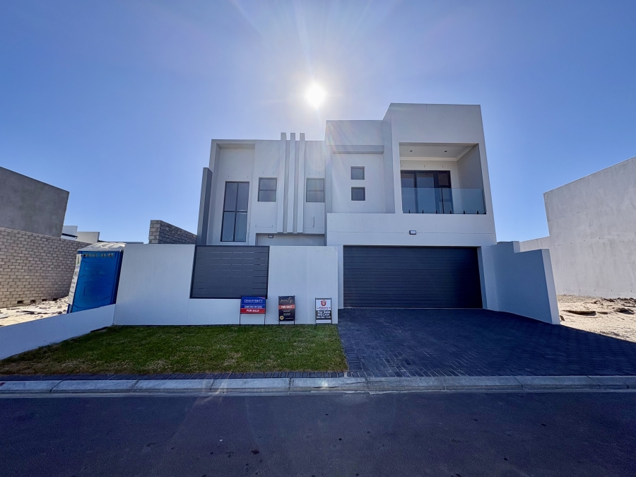 4 Bedroom Property for Sale in Sandown Western Cape